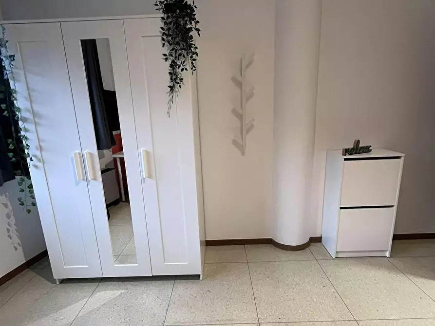 Immagine 3 di Camera in affitto  in Via del Brennero a Trento