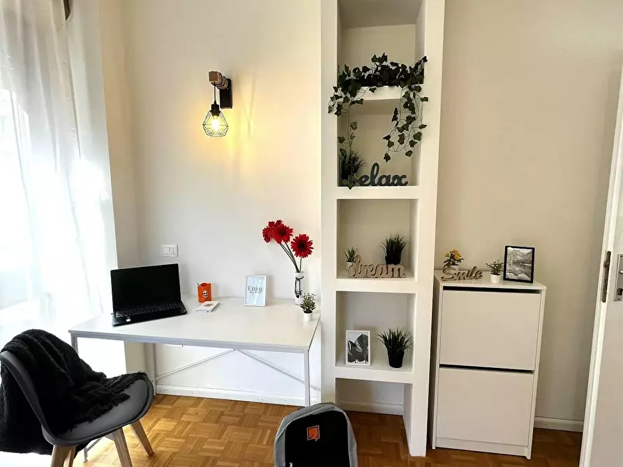 Immagine 7 di Camera in affitto  in Corso 3 Novembre a Trento