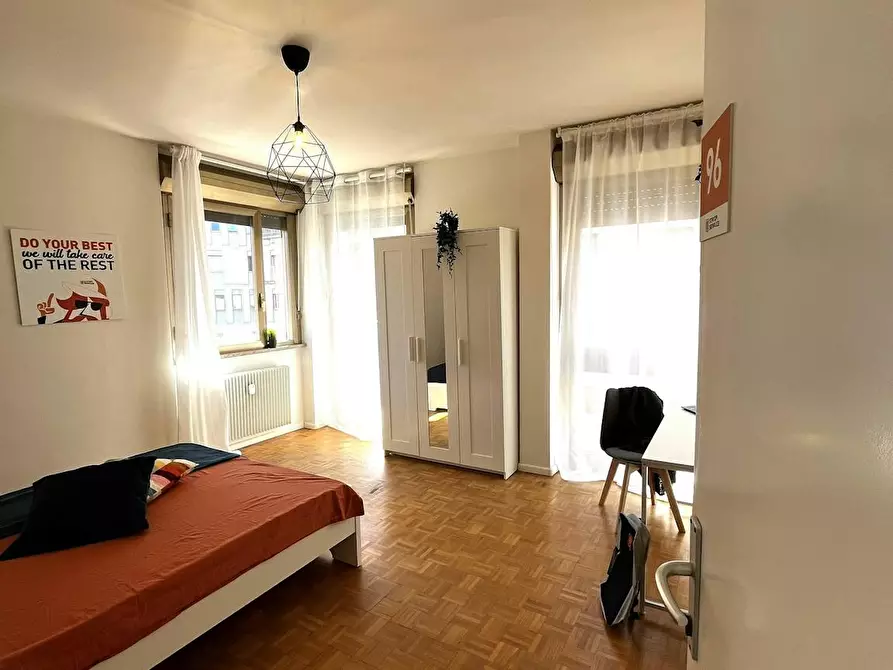 Immagine 1 di Camera in affitto  in Corso 3 Novembre a Trento