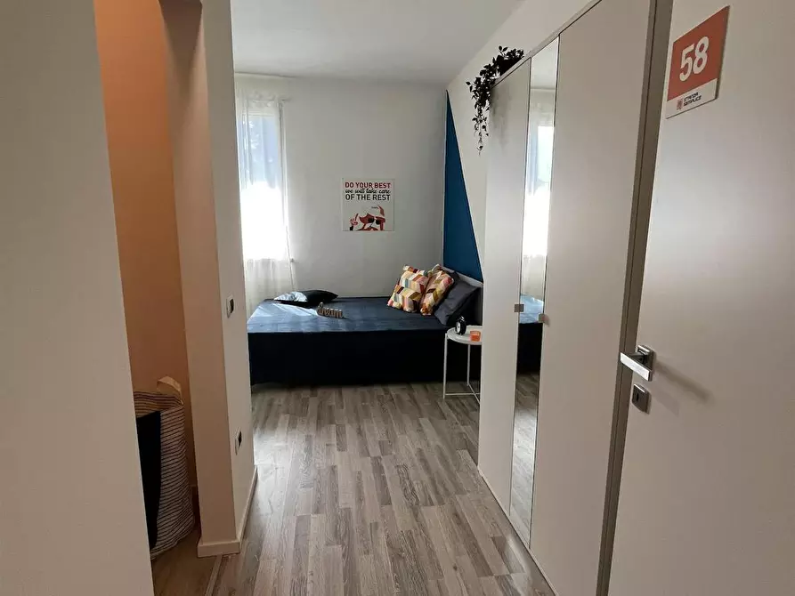 Immagine 1 di Camera in affitto  in Via Fabio Filzi a Trento