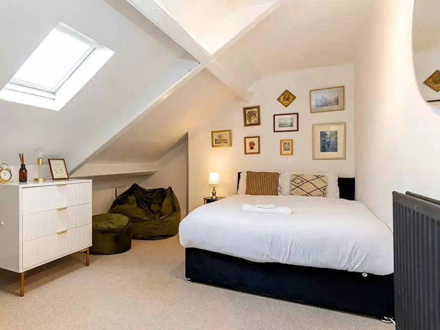 Immagine 9 di Casa indipendente in affitto  in Coldwell Lane a 