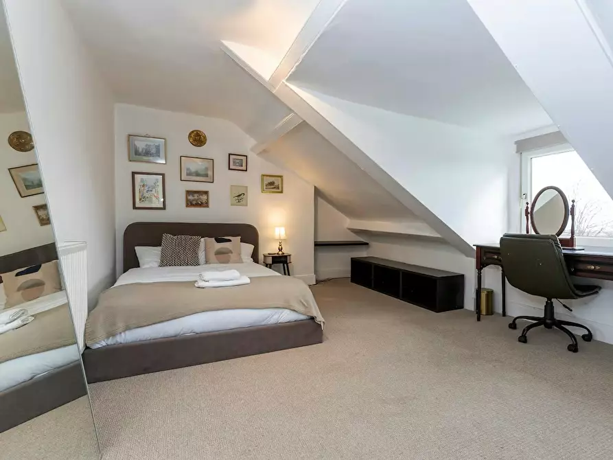 Immagine 10 di Casa indipendente in affitto  in Coldwell Lane a 