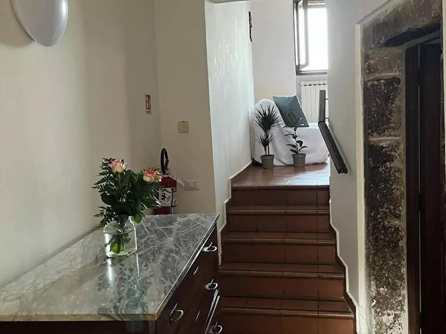 Immagine 4 di Camera in affitto  in Via di Mezzo a Poggiodomo