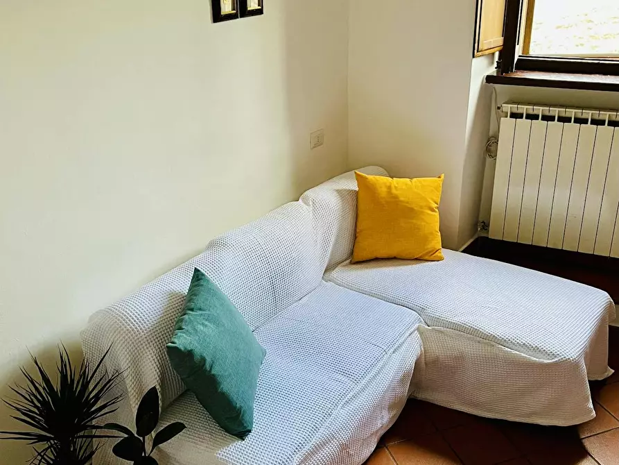 Immagine 3 di Camera in affitto  in Via di Mezzo a Poggiodomo