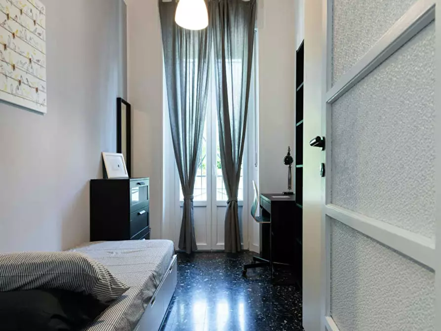 Immagine 3 di Camera in affitto  in Via Giuseppe Regaldi a Milano
