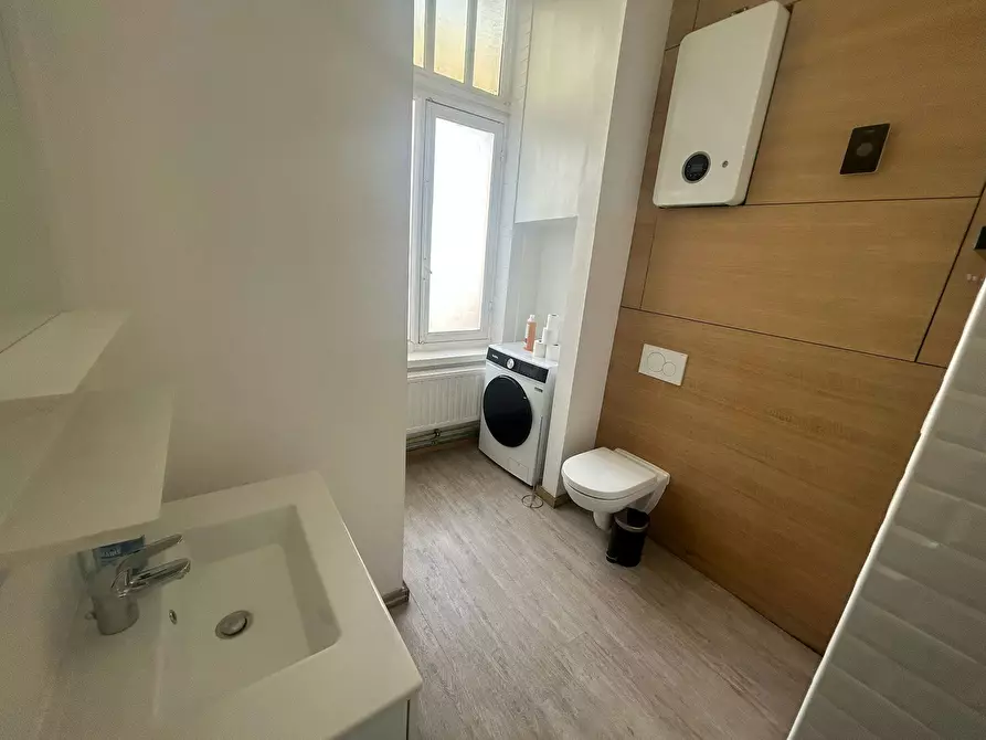 Immagine 8 di Appartamento in affitto  in Rue Peter Benoit a Etterbeek