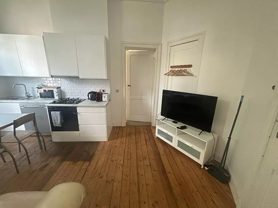 Immagine 7 di Appartamento in affitto  in Rue Peter Benoit a Etterbeek