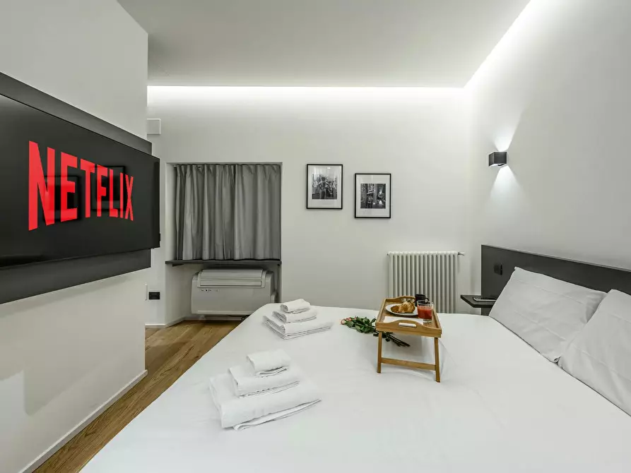 Immagine 3 di Appartamento in affitto  in Via della Moscova a Milano
