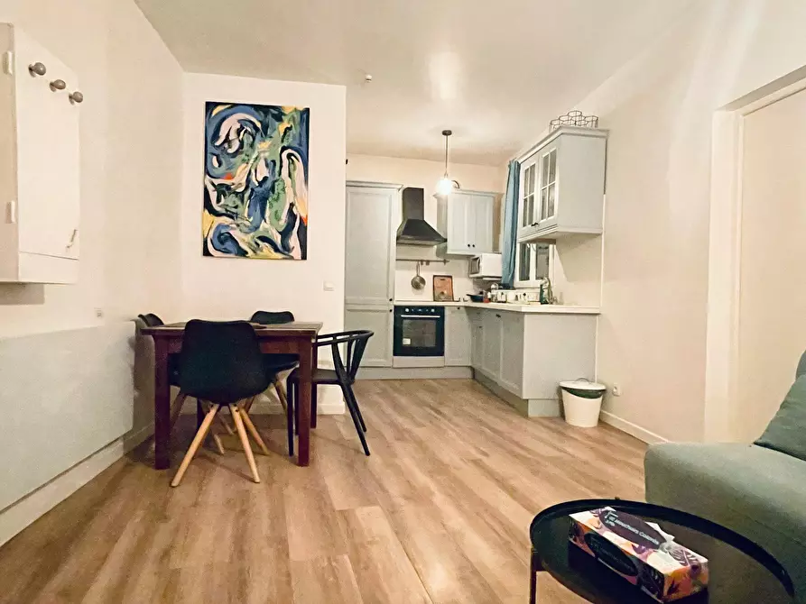 Immagine 2 di Appartamento in affitto  in Rue Cadet a Paris
