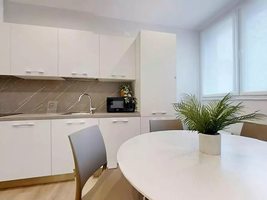 Immagine 10 di Camera in affitto  in Via Miranese a Venezia