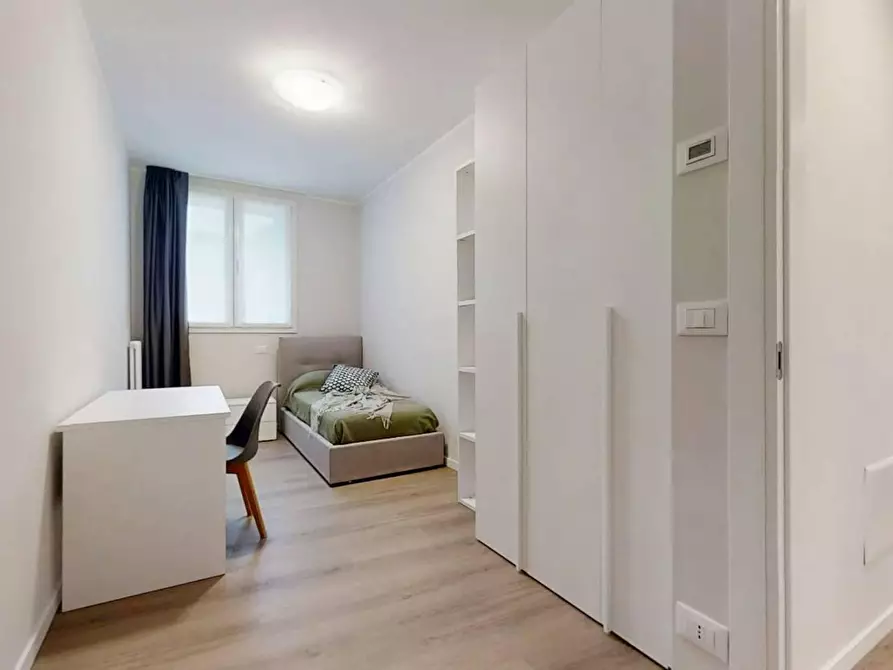 Immagine 2 di Camera in affitto  in Via Miranese a Venezia