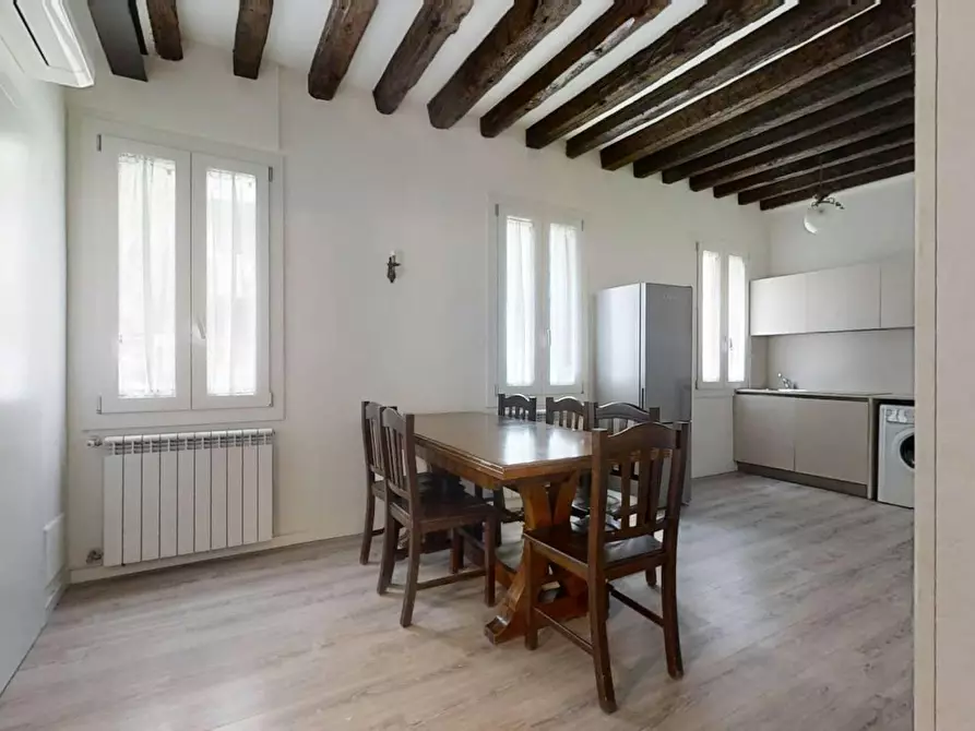 Immagine 7 di Camera in affitto  in Calle Loredan a Venezia