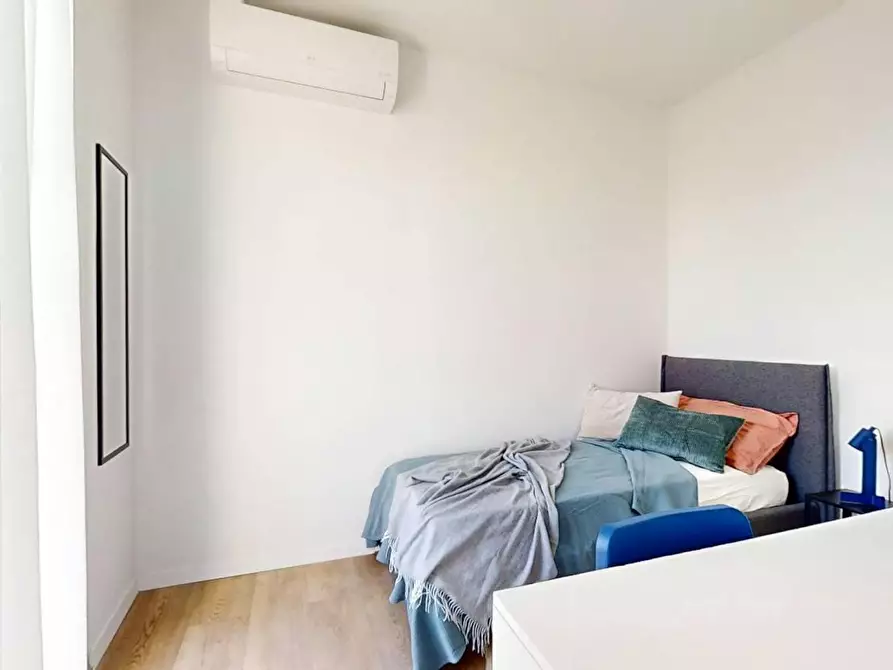 Immagine 1 di Camera in affitto  in Via Giosuè Carducci a Venezia