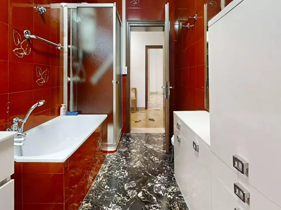 Immagine 10 di Camera in affitto  in Via Francesco Rismondo a Venezia