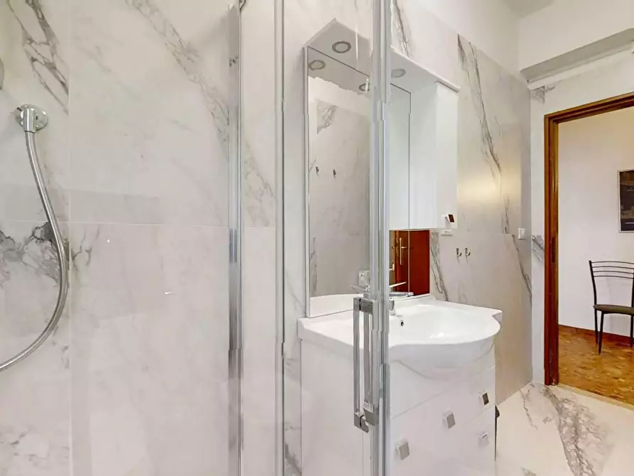 Immagine 3 di Camera in affitto  in Via Giosuè Carducci a Venezia