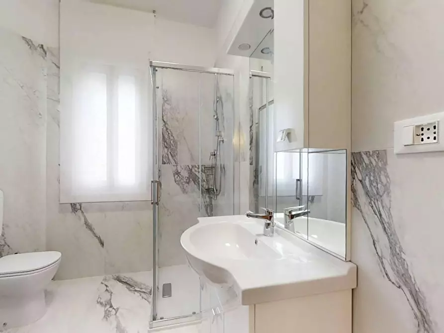 Immagine 1 di Camera in affitto  in Via Giosuè Carducci a Venezia