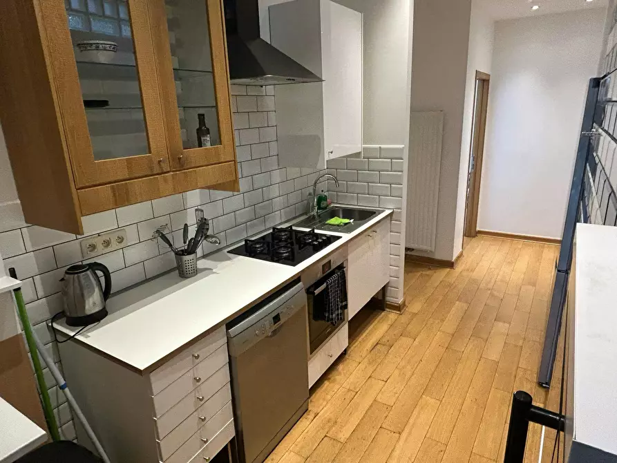 Immagine 4 di Appartamento in affitto  in Rue Wayez a Anderlecht