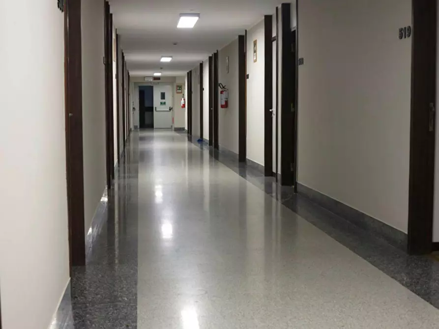 Immagine 9 di Camera in affitto  in Via Arena a Bergamo