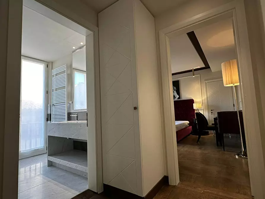 Immagine 4 di Appartamento in affitto  in Via dei Brunelleschi a Firenze