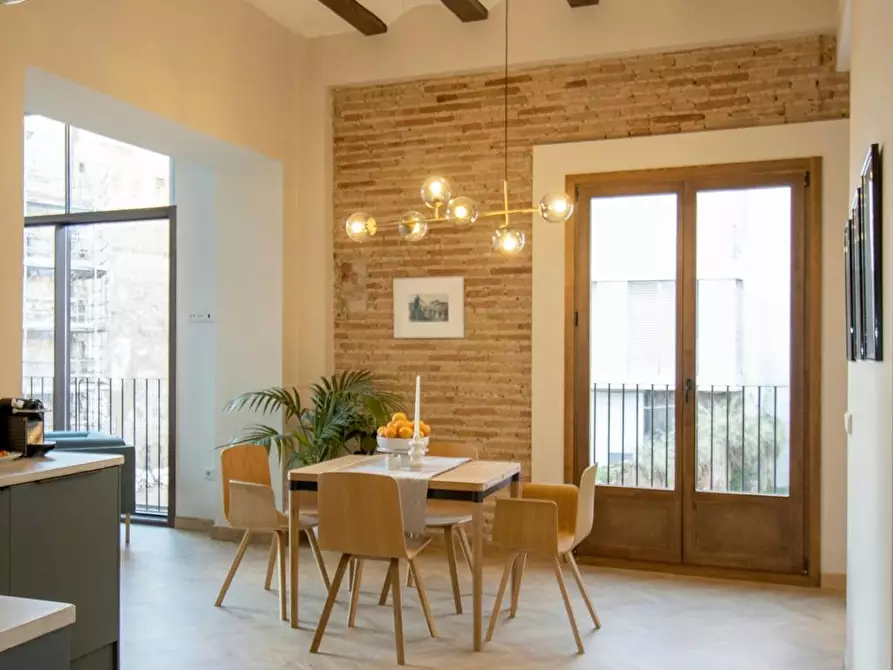 Immagine 9 di Appartamento in affitto  in Carrer de la Creu a Valencia