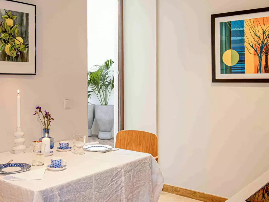 Immagine 8 di Appartamento in affitto  in Carrer de la Creu a Valencia