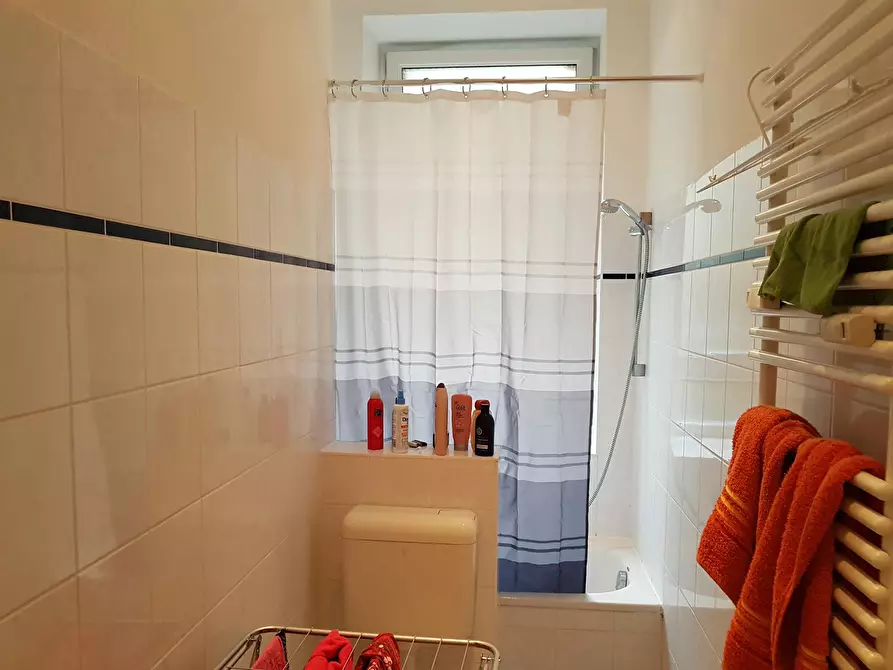 Immagine 2 di Camera condivisa in affitto  in Thulestraße a Berlin