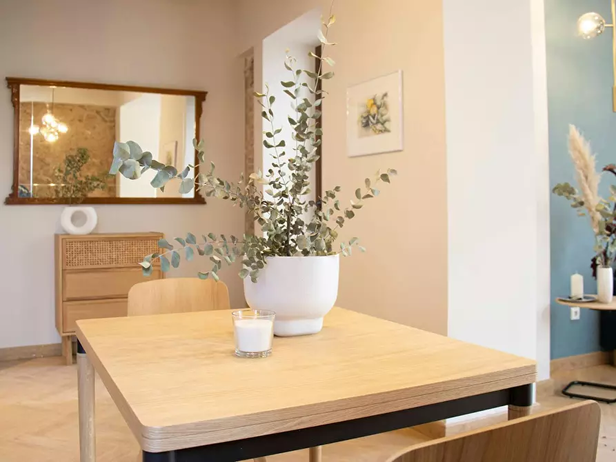 Immagine 10 di Appartamento in affitto  in Carrer de la Creu a Valencia