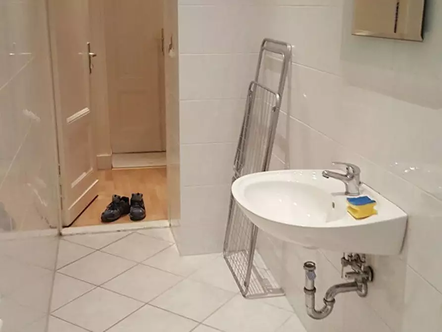 Immagine 8 di Camera condivisa in affitto  in Thulestraße a Berlin