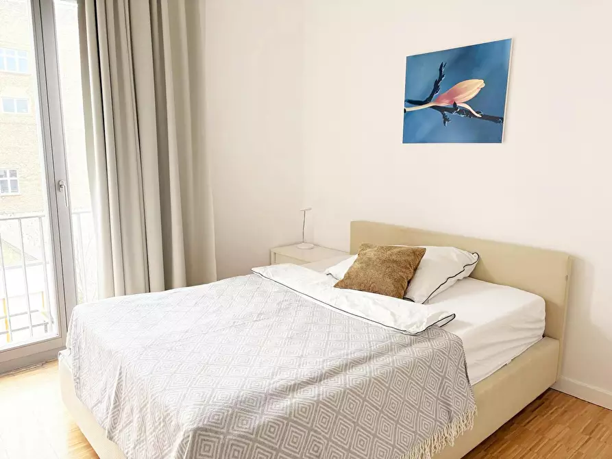 Immagine 2 di Appartamento in affitto  in Chausseestraße a Berlin
