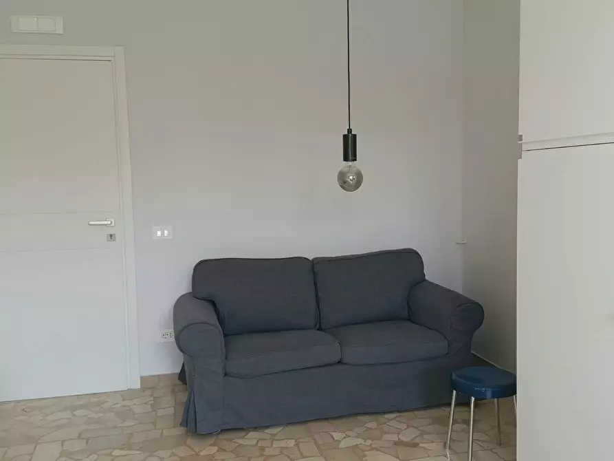 Immagine 4 di Appartamento in affitto  in Piazza Alfonso Neuschuler a Roma