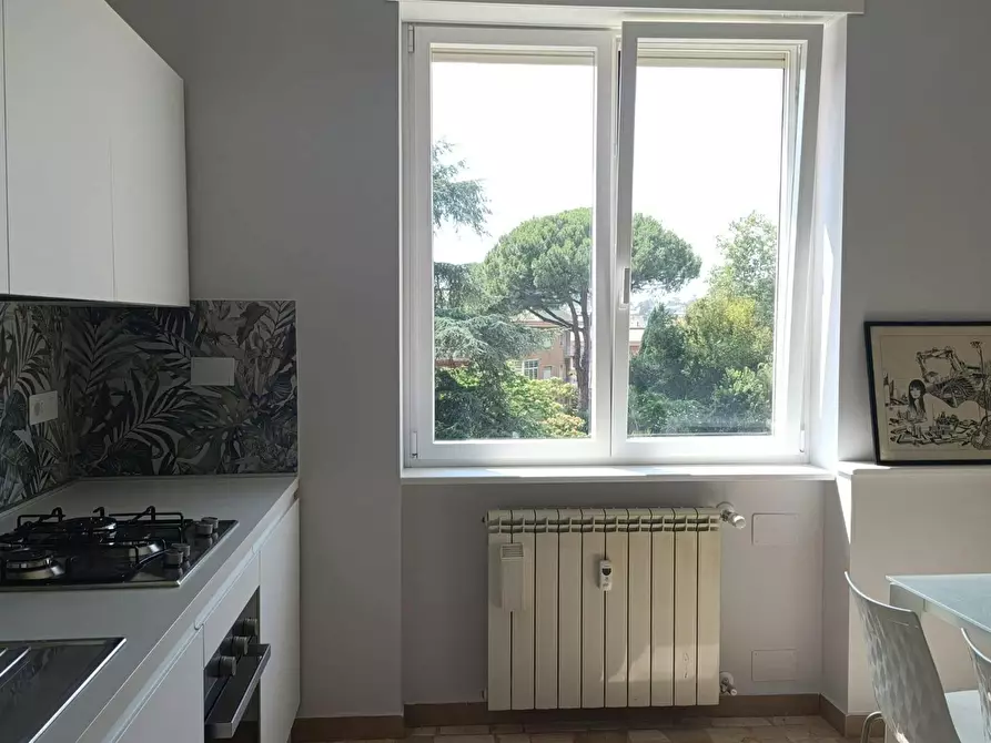 Immagine 1 di Appartamento in affitto  in Piazza Alfonso Neuschuler a Roma