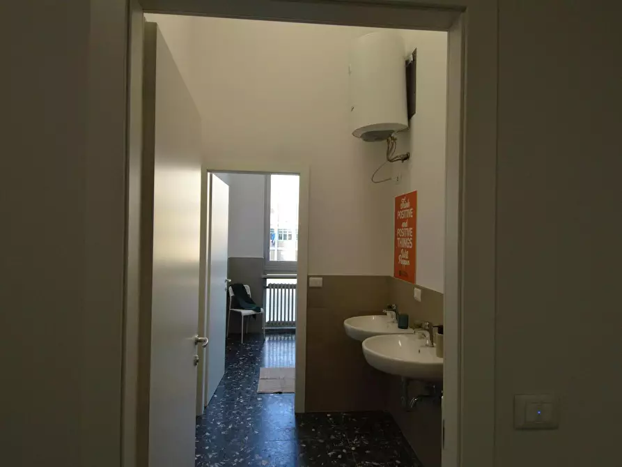Immagine 9 di Camera in affitto  in Vicolo Franco Villa a Reggio Nell'emilia