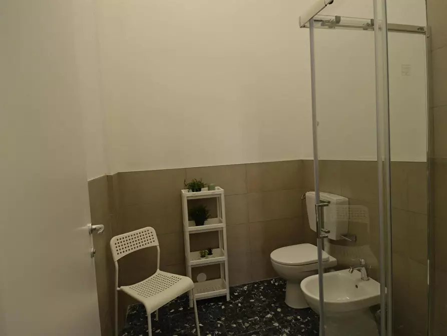 Immagine 10 di Camera in affitto  in Vicolo Franco Villa a Reggio Nell'emilia