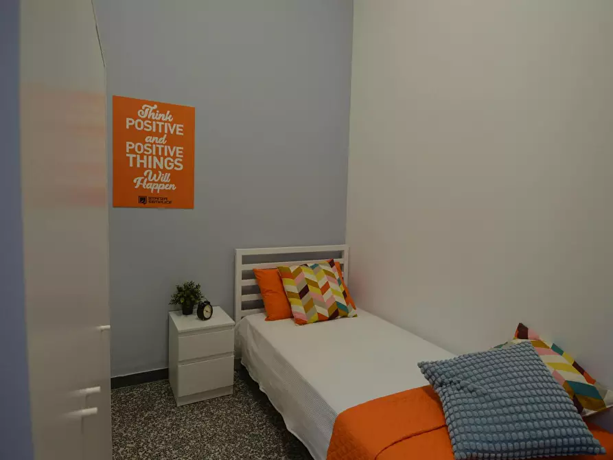 Immagine 3 di Camera in affitto  in Vicolo Franco Villa a Reggio Nell'emilia