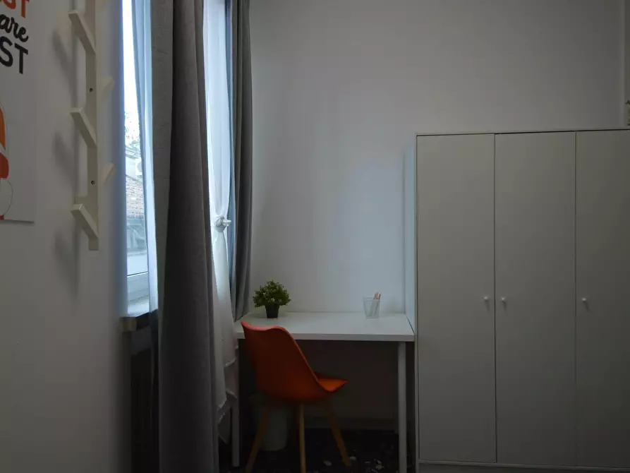 Immagine 4 di Camera in affitto  in Vicolo Franco Villa a Reggio Nell'emilia
