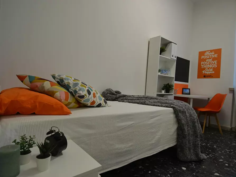 Immagine 4 di Camera in affitto  in Vicolo Franco Villa a Reggio Nell'emilia