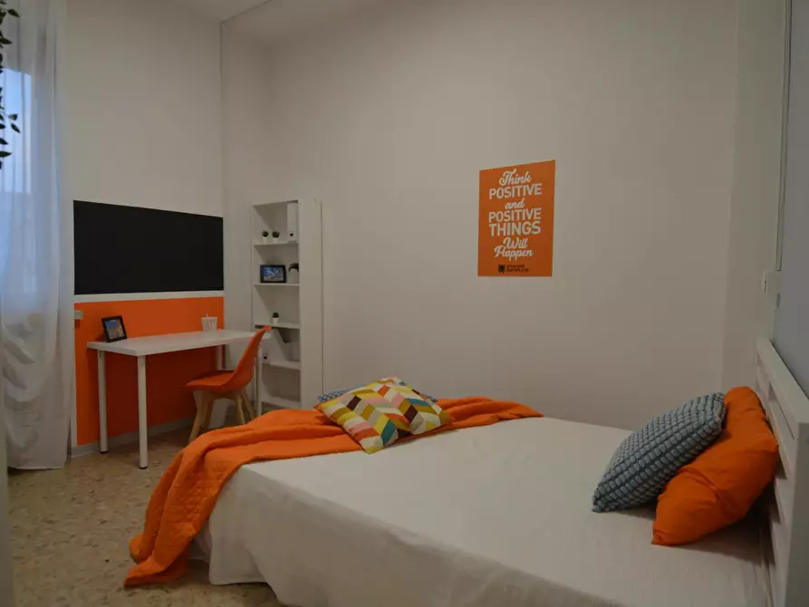 Immagine 4 di Camera in affitto  in Vicolo Franco Villa a Reggio Nell'emilia