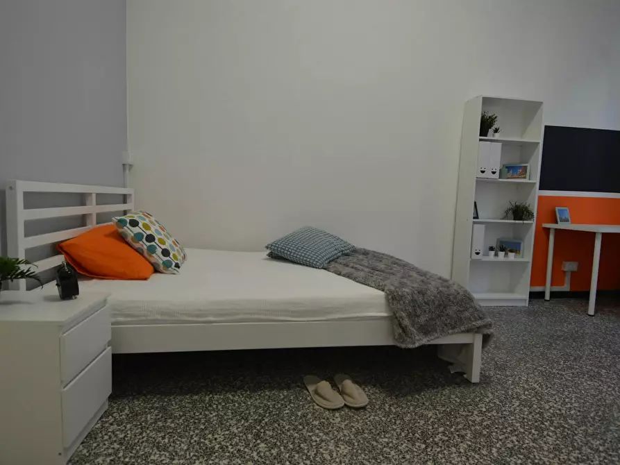 Immagine 4 di Camera in affitto  in Vicolo Franco Villa a Reggio Nell'emilia