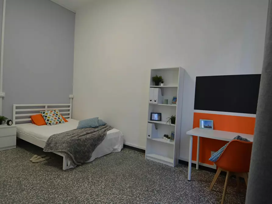 Immagine 2 di Camera in affitto  in Vicolo Franco Villa a Reggio Nell'emilia