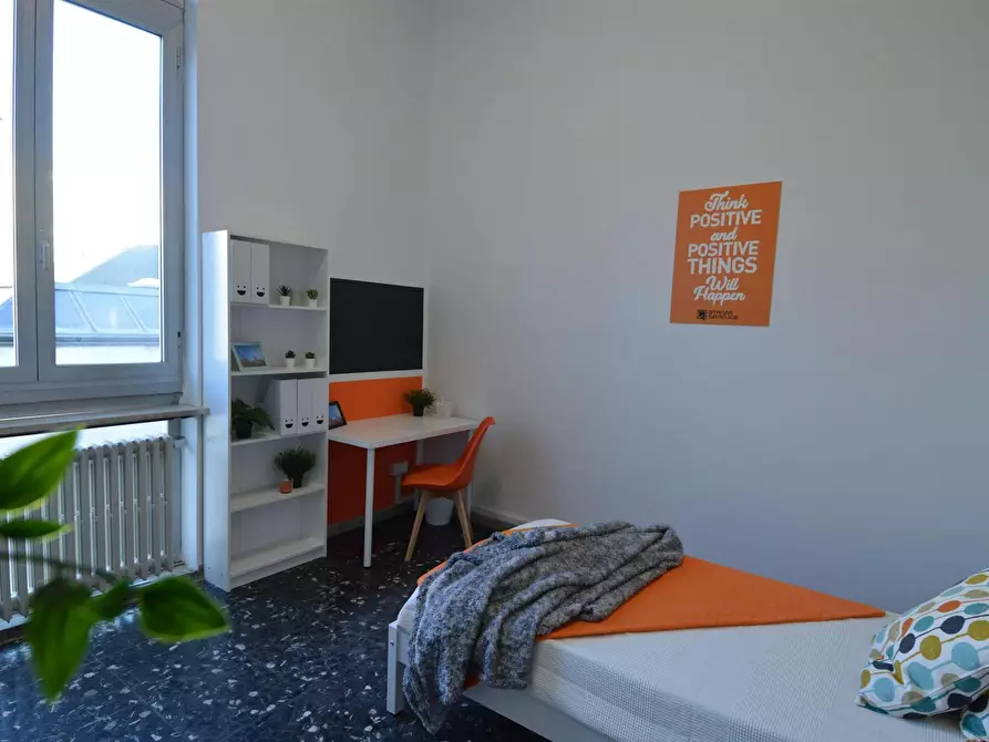 Immagine 5 di Camera in affitto  in Vicolo Franco Villa a Reggio Nell'emilia
