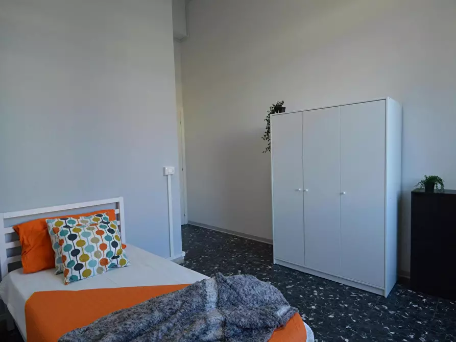 Immagine 1 di Camera in affitto  in Vicolo Franco Villa a Reggio Nell'emilia