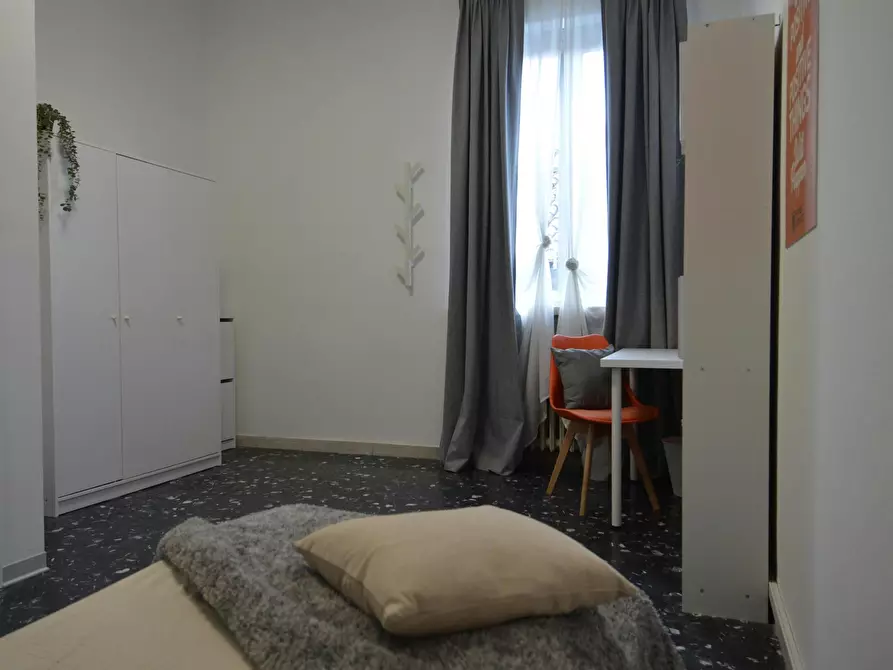 Immagine 2 di Camera in affitto  in Vicolo Franco Villa a Reggio Nell'emilia