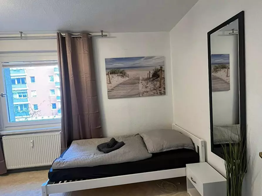 Immagine 4 di Appartamento in affitto  in Moldaustraße a Berlin