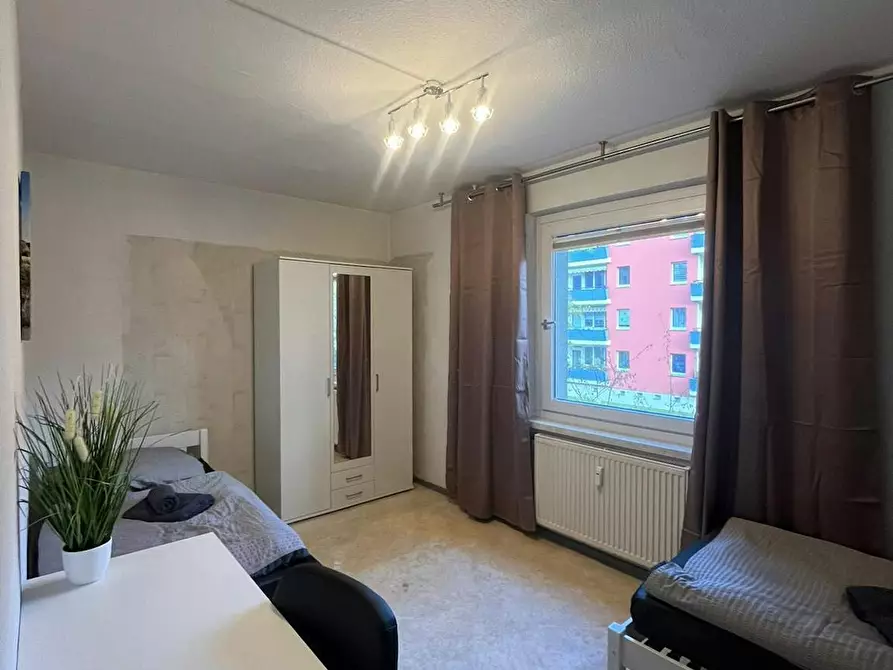 Immagine 3 di Appartamento in affitto  in Moldaustraße a Berlin