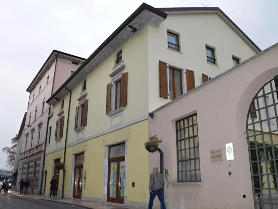 Immagine 8 di Camera in affitto  in Via delle Orfane a Trento