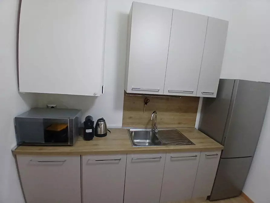 Immagine 5 di Camera in affitto  in Via Monte Santo a Roma