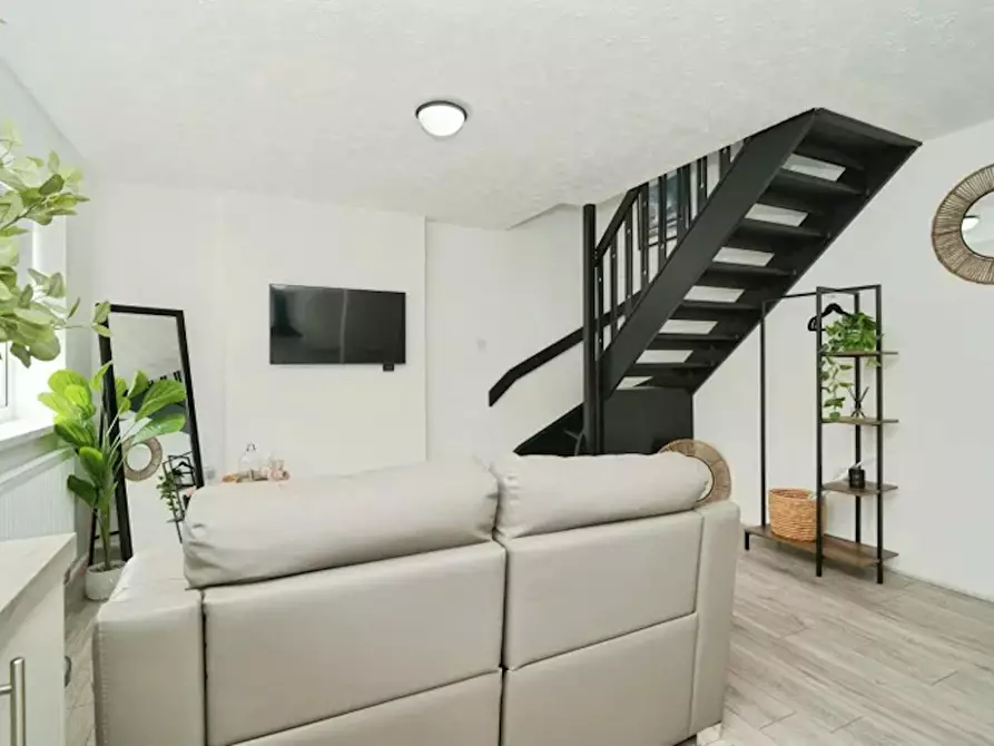Immagine 9 di Casa indipendente in affitto  in Albert Street a 