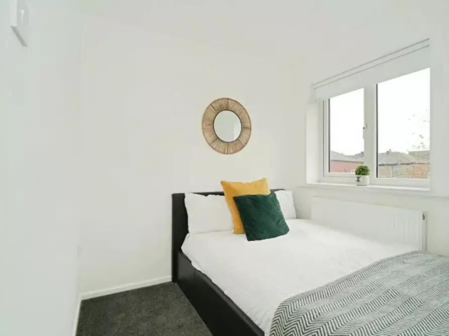 Immagine 5 di Casa indipendente in affitto  in Albert Street a 