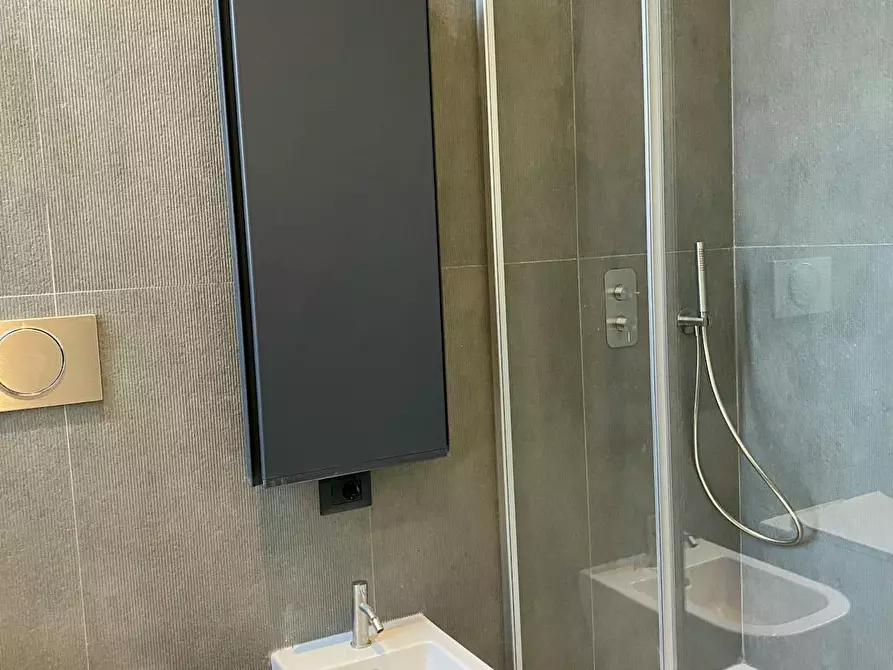 Immagine 10 di Appartamento in affitto  in Via Milano a Como