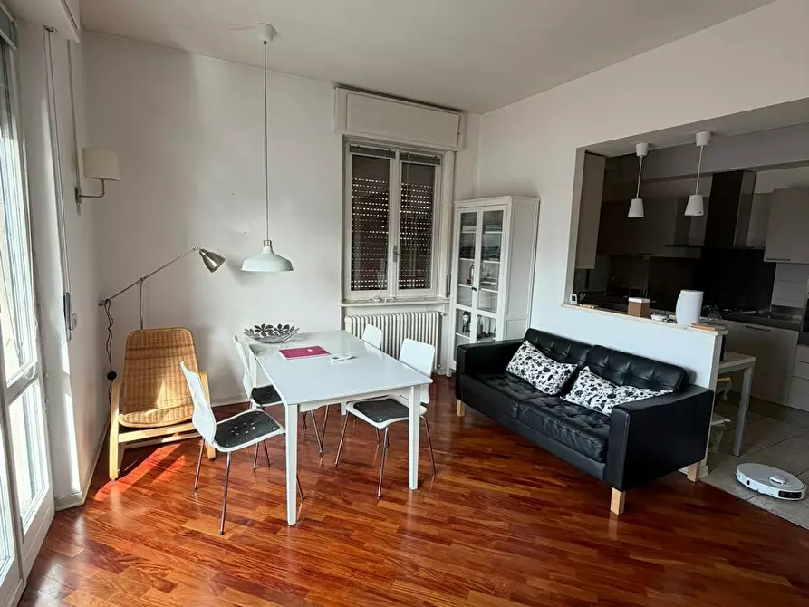 Immagine 3 di Camera in affitto  in Via Innocenzo Guaita a Como